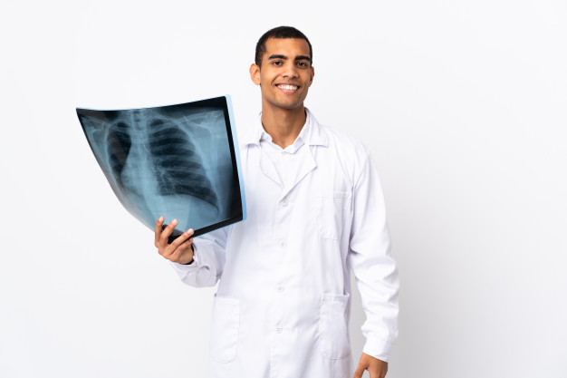 Médico ortopedista.